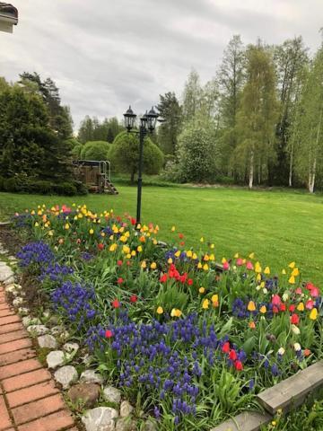 Wonderful Cottage By The Lake Hautjarvi Exteriör bild
