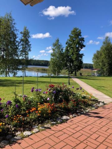 Wonderful Cottage By The Lake Hautjarvi Exteriör bild