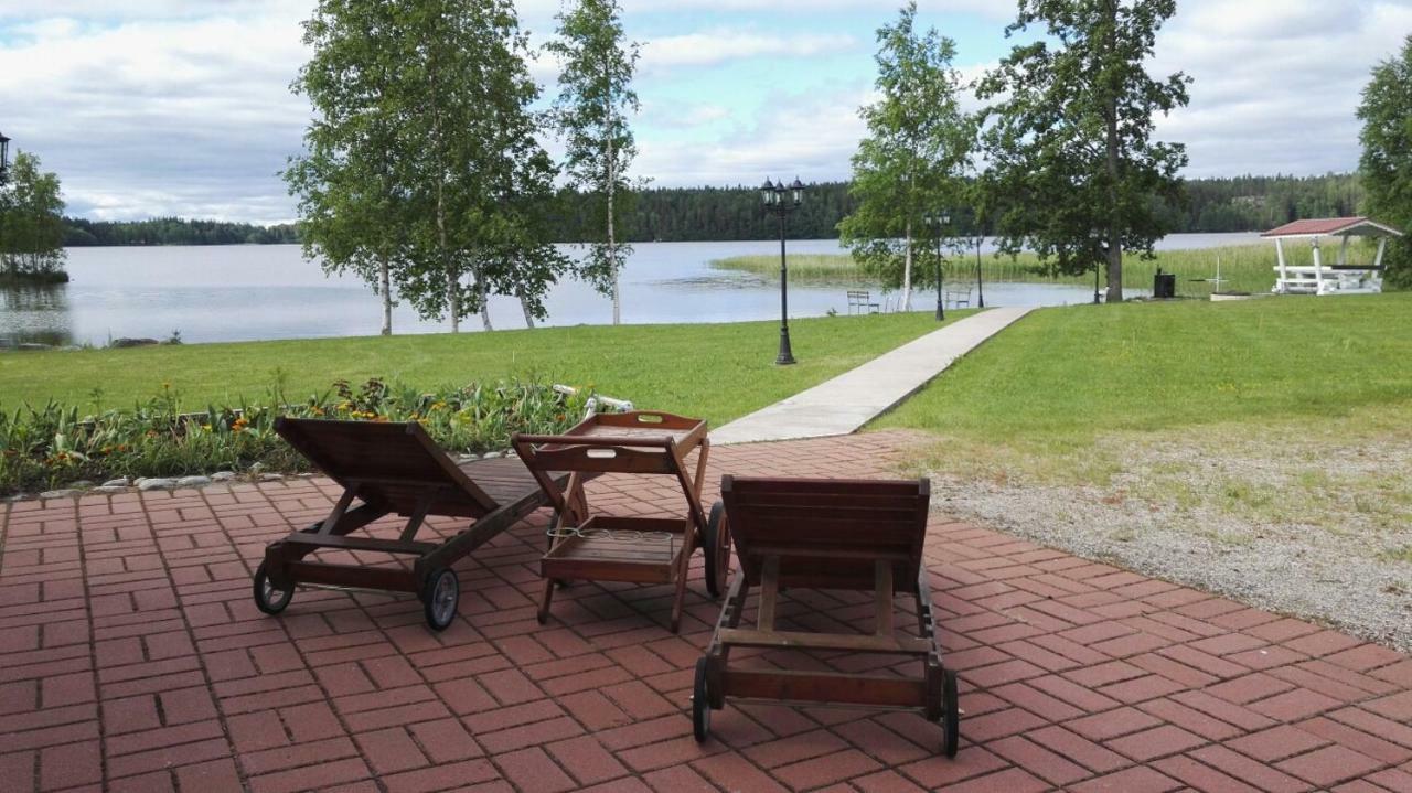 Wonderful Cottage By The Lake Hautjarvi Exteriör bild